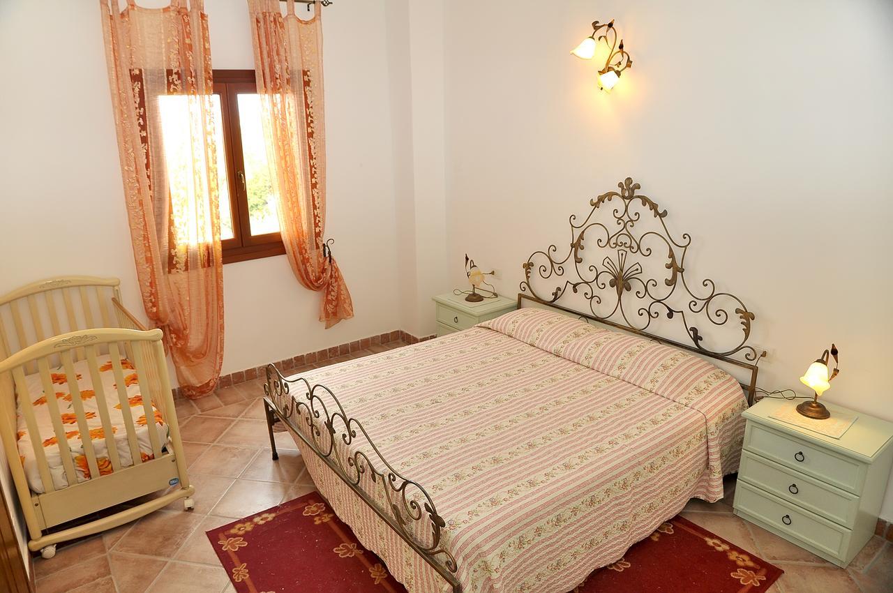 Villa I Ginepri Будони Экстерьер фото