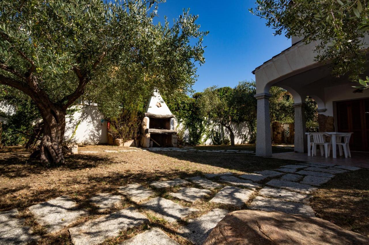 Villa I Ginepri Будони Экстерьер фото